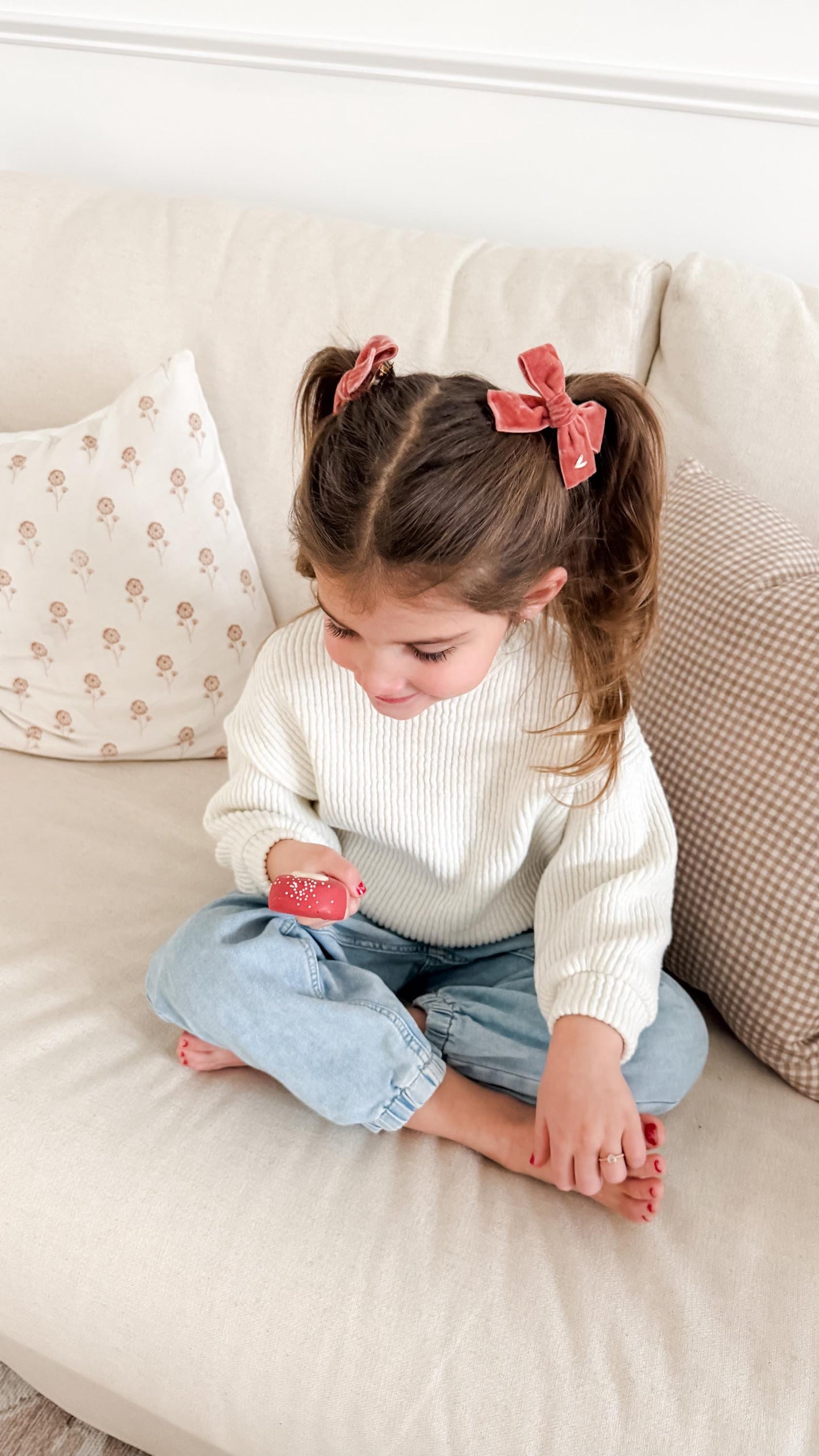 Velvet ribbon bows - embroidered heart bow - embroidered bow - initial emroidery - fable bow - trendy bow - girl bow - baby bow - dog bow
