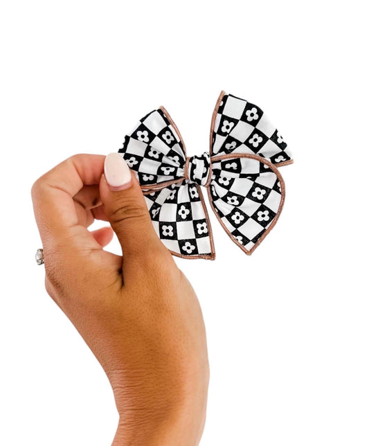 Black and white daisy check fable bow - fall floral fable bow - black white and rose bow - neutral bow - girl bow - dog bow - baby bow