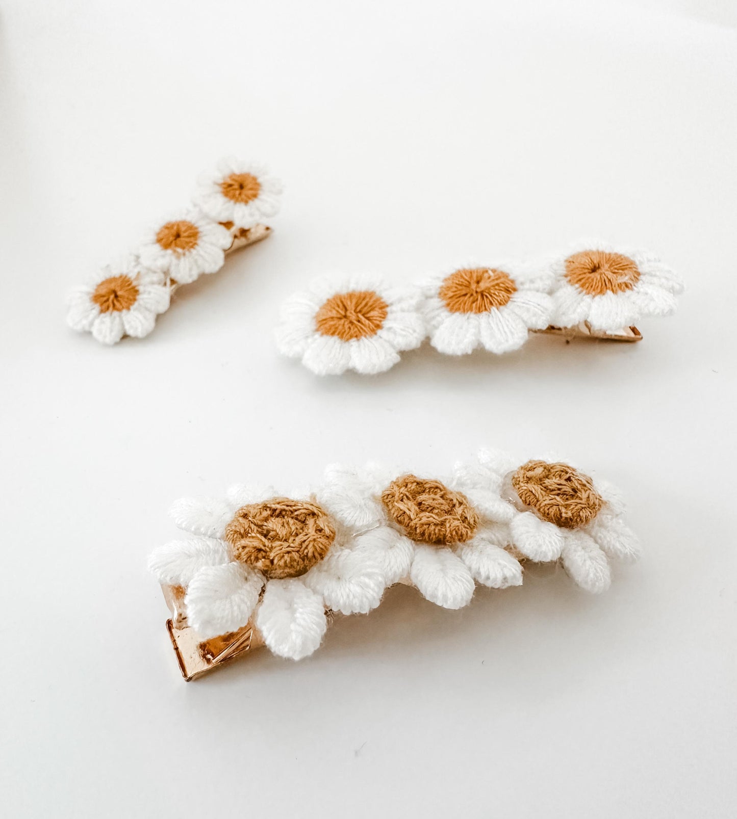 Cream sunflower floral hair clips - flower clips - trendy hair clip - clips for toddler - baby hair clips - floral hair clips