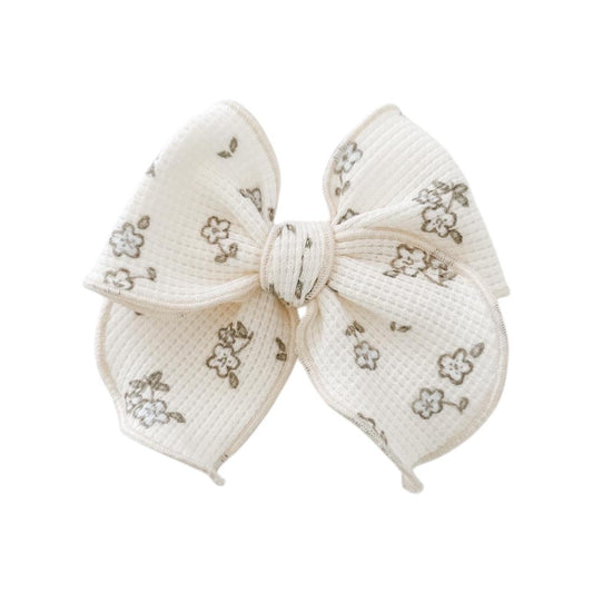 Blue daisy waffle knit floral fable bow - spring bow - delicate floral bow - summer bow - spring bow - girl bow - dog bow - baby bow