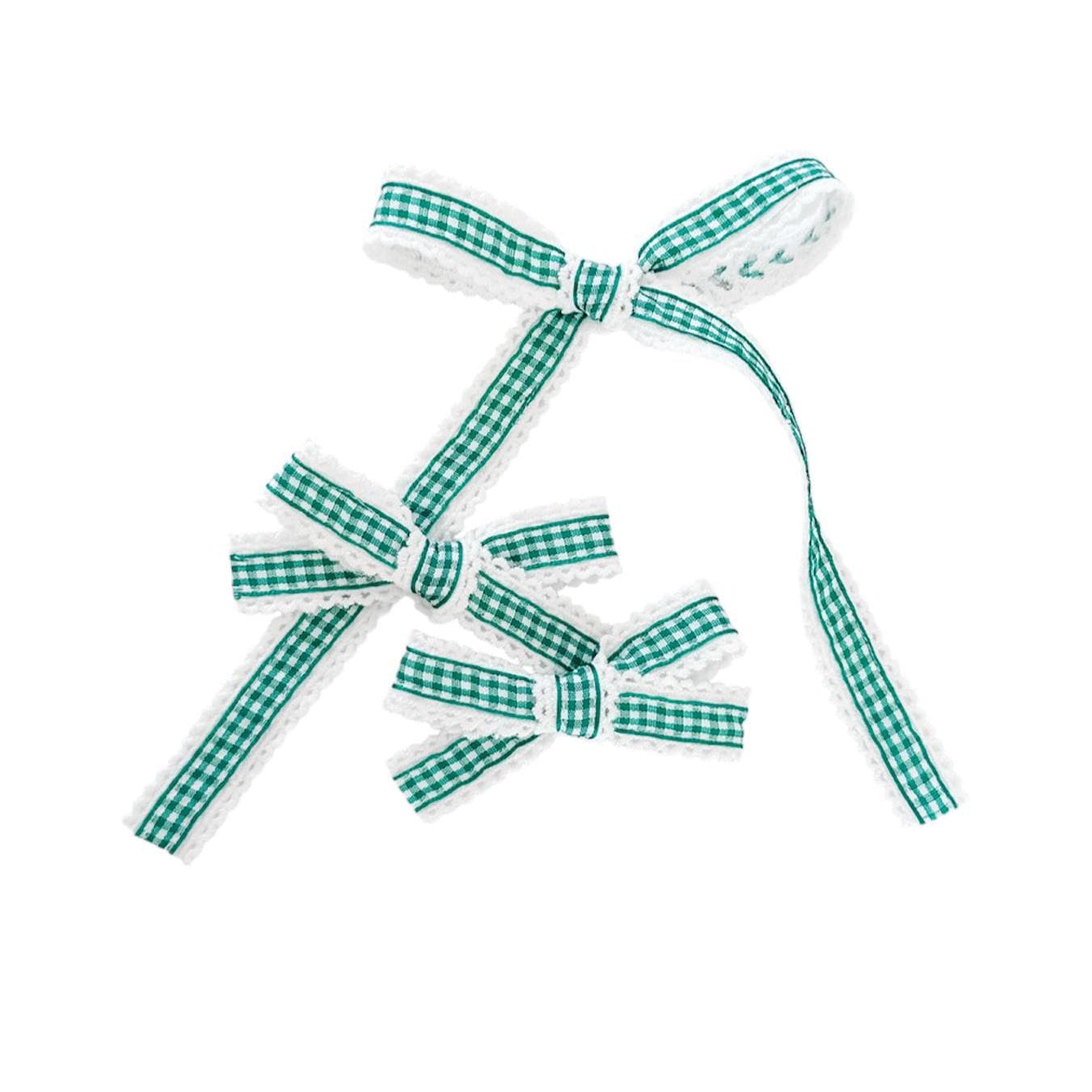 Scalloped kelly green gingham ribbon bow - green bow - delicate bow - st. Paddys bows - dainty bows - gingham bow - baby bows - newborn bows