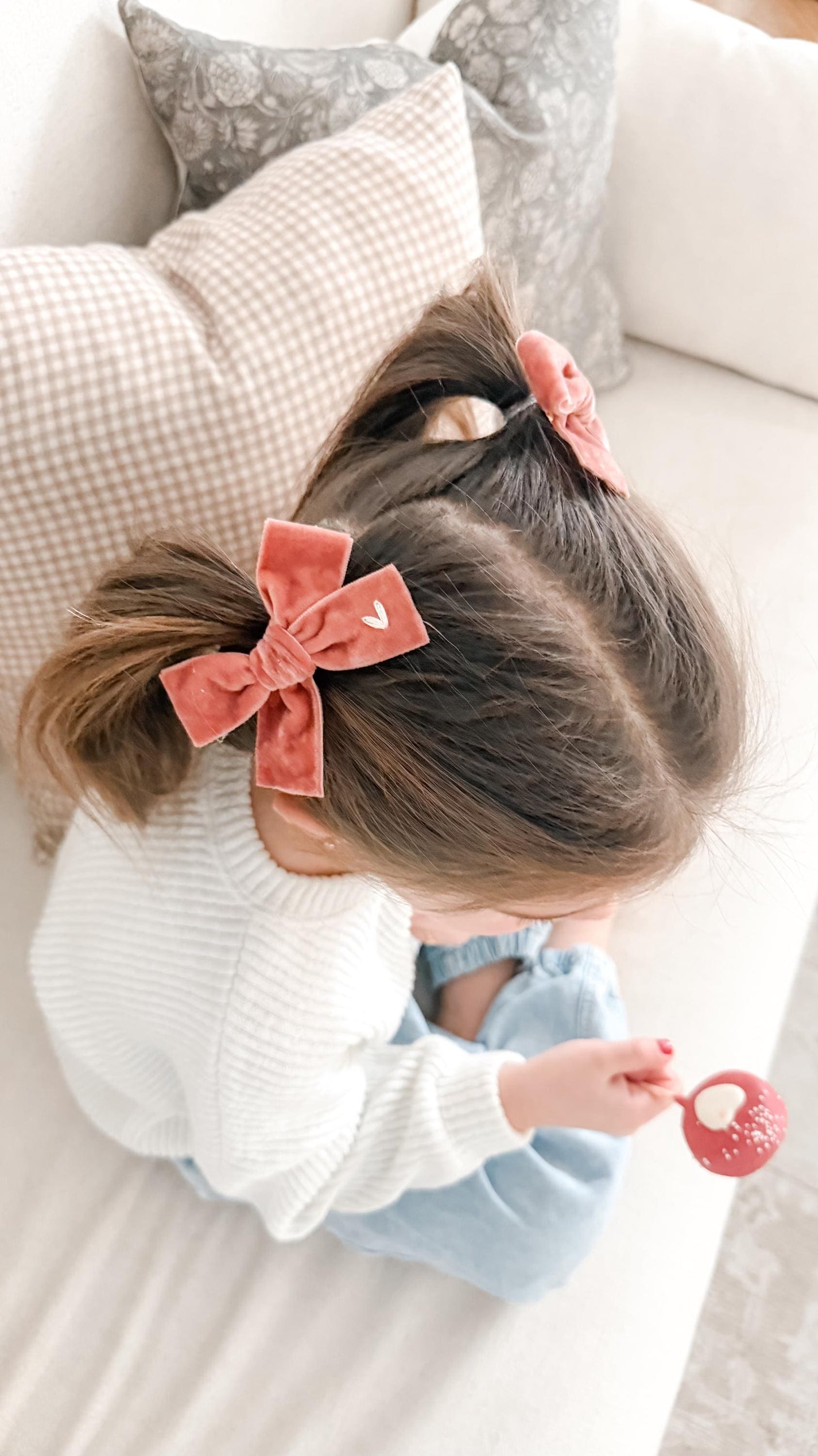 Velvet ribbon bows - embroidered heart bow - embroidered bow - initial emroidery - fable bow - trendy bow - girl bow - baby bow - dog bow