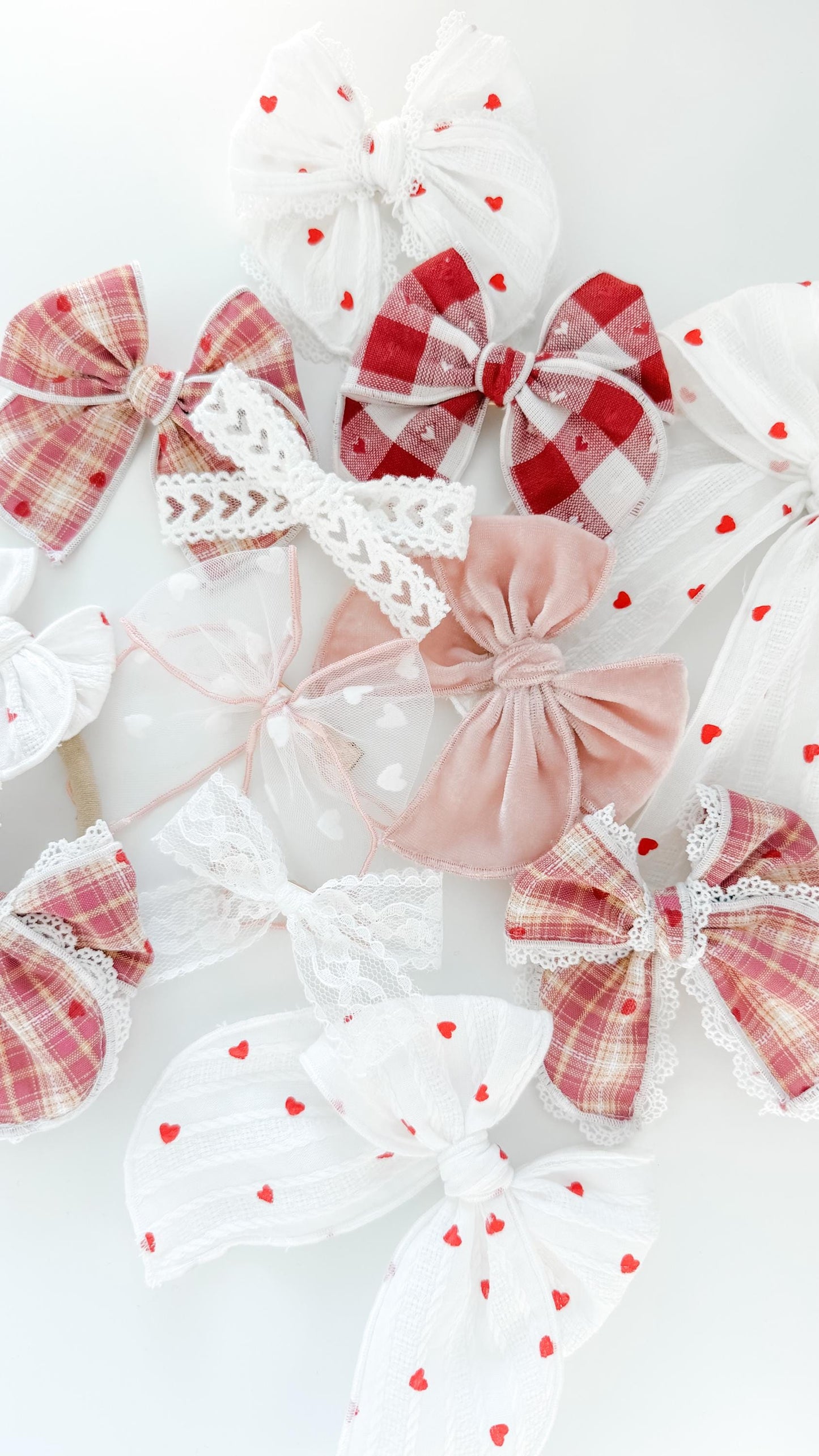 Valentine’s Day hair bows - pink bows - red heart bows - delicate bows - trendy bows - dainty bows - lace heart bow - baby bow -newborn bows